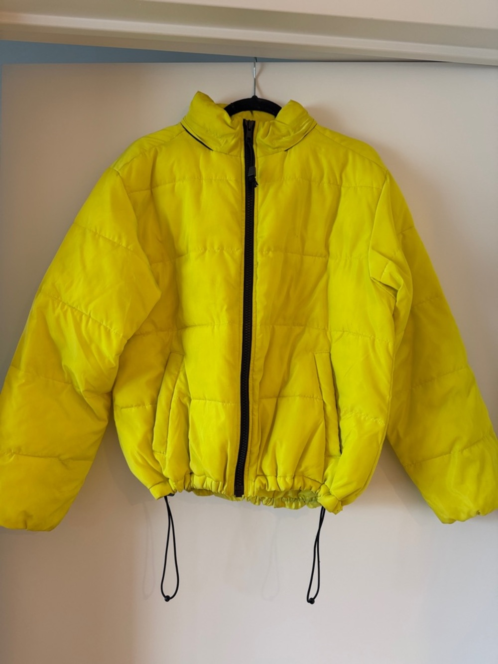 Sanctuary Just Chill Cropped Neon Yellow/Green Puffer Coat. Size M.